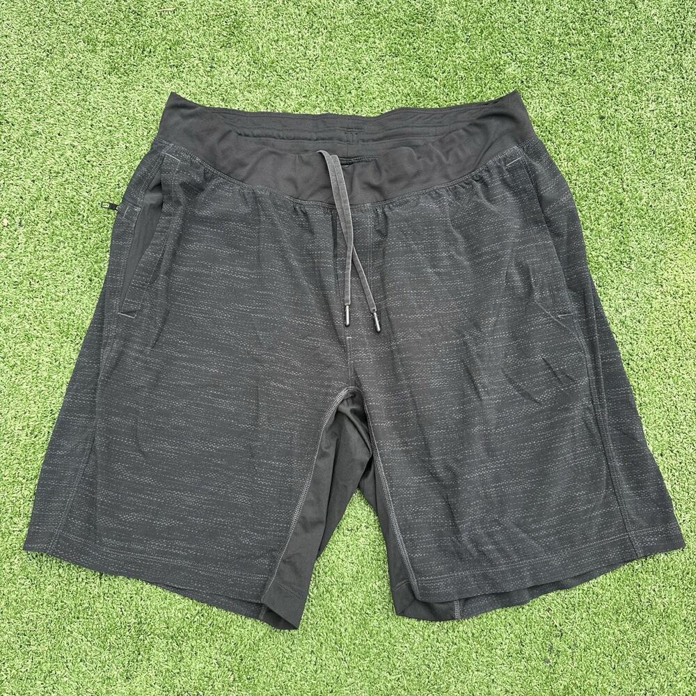 Lululemon Men’s Large Black Patterned Athletic Training Shorts Drawstring Zip